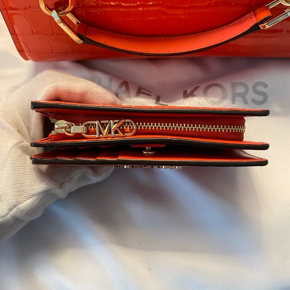 New Without Tags Michael Kors Spiced Gold Chain Coral Satchel and Wallet - Picture 15 of 16